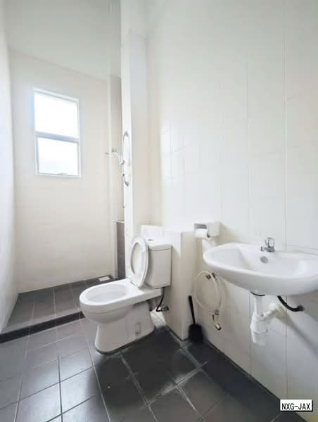 2-storey Terraced House for Sale in Setia Indah 9 (Setia Alam) - Hao Kai Khaw - Bathroom - PropertyGuru.com.my