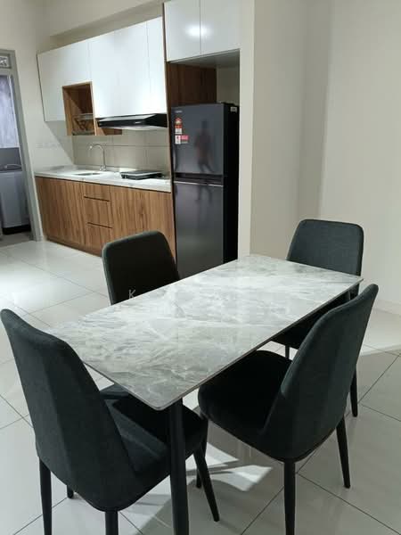 Kediaman Servis untuk Dijual di Emerald 9 - KC KAW - Kitchen - PropertyGuru.com.my