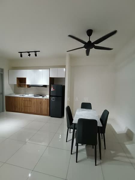 Kediaman Servis untuk Dijual di Emerald 9 - KC KAW - Kitchen - PropertyGuru.com.my