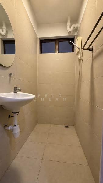 Flat for Sale at Taman Lip Sin Block 1, 3 & 5 - Eric Cheah - Bathroom - PropertyGuru.com.my