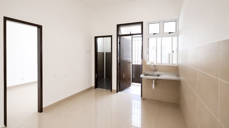 Rumah Teres 2-Tingkat untuk Dijual di Skudai (Johor) - Kalai Selvan - Kitchen - PropertyGuru.com.my