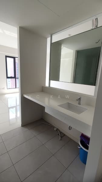 Service Residence for Sale at Emerald 9 - KC KAW - Bathroom - PropertyGuru.com.my