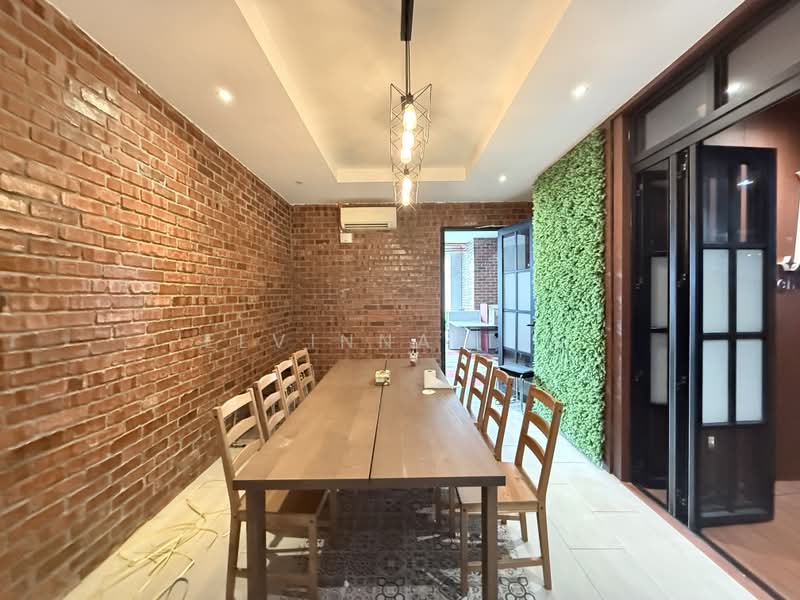 Pejabat untuk Disewa di Mid Valley City (Kuala Lumpur) - Elvinna Teo - Meeting Room - PropertyGuru.com.my