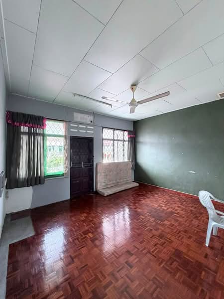 2-storey Terraced House for Sale in Taman Sri Putri (Skudai) - Julie Yew - Living Room - PropertyGuru.com.my