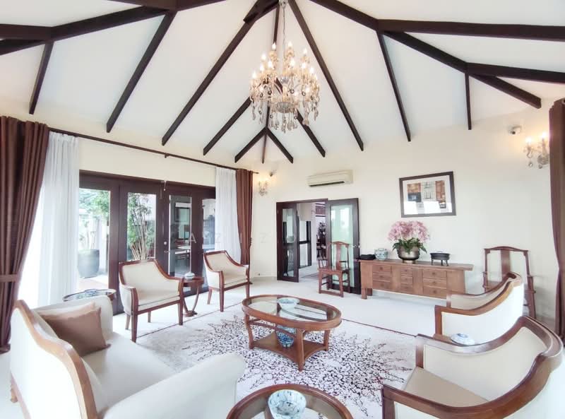Bungalow House untuk Dijual di Bandar Seri Putra (Bangi) - Azizol . - Living Room - PropertyGuru.com.my
