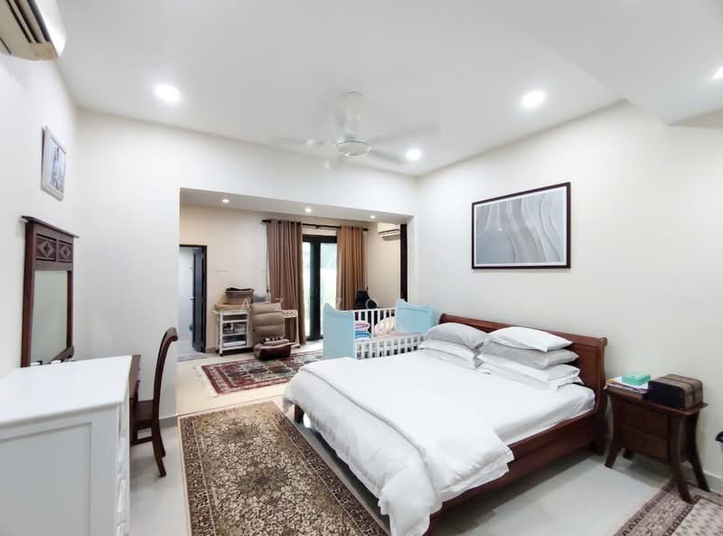 Bungalow House untuk Dijual di Bandar Seri Putra (Bangi) - Azizol . - Bedroom - PropertyGuru.com.my