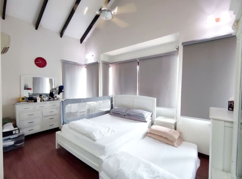 Bungalow House untuk Dijual di Bandar Seri Putra (Bangi) - Azizol . - Bedroom - PropertyGuru.com.my
