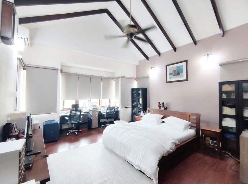 Bungalow House untuk Dijual di Bandar Seri Putra (Bangi) - Azizol . - Bedroom - PropertyGuru.com.my