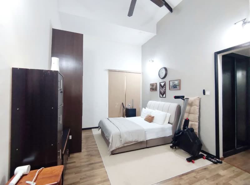 Bungalow House untuk Dijual di Bandar Seri Putra (Bangi) - Azizol . - Bedroom - PropertyGuru.com.my