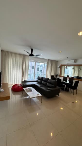 Kondominium untuk Disewa di Menara Bintang Goldhill - Manny Lum - Living Room - PropertyGuru.com.my