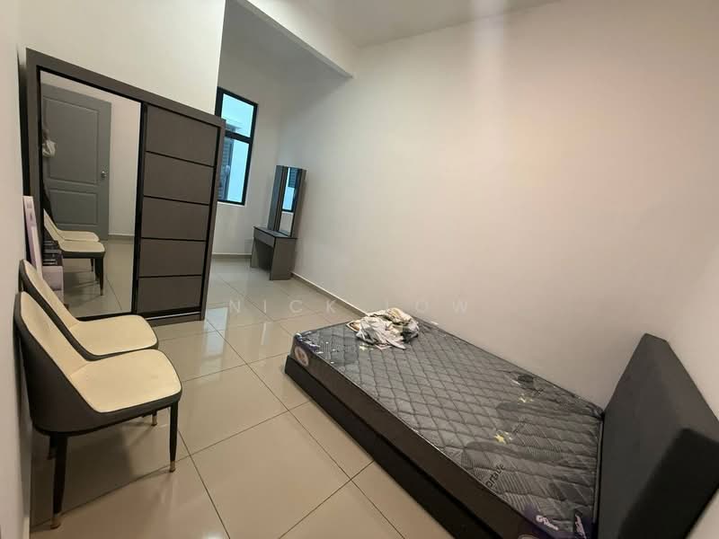 Terraced House for Rent in Kampung Sentosa Barat (Pasir Gudang) - Nick Low - Bedroom - PropertyGuru.com.my
