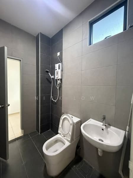 Terraced House for Rent in Kampung Sentosa Barat (Pasir Gudang) - Nick Low - Bathroom - PropertyGuru.com.my