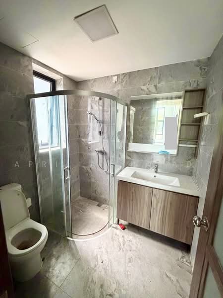 Cluster House for Sale in Forest City (Gelang Patah) - APRILIA CHAYADI - Bathroom - PropertyGuru.com.my