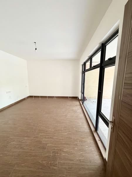 Cluster House for Sale in Forest City (Gelang Patah) - APRILIA CHAYADI - Interior - PropertyGuru.com.my