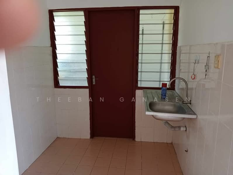 Pangsapuri untuk Dijual di Anggerik Apartment - Theeban Ganasen - Kitchen - PropertyGuru.com.my