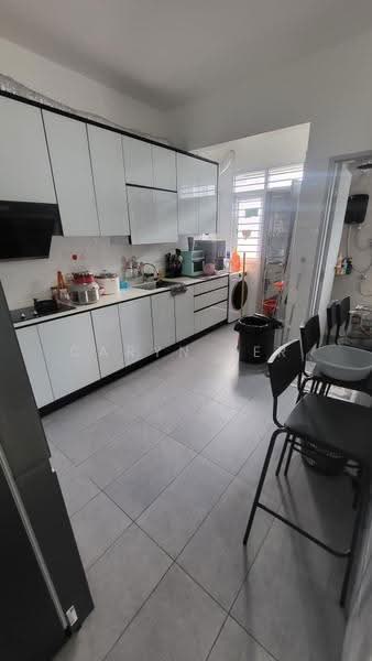 2-storey Terraced House for Sale in Bandar Indahpura (Kulai) - Caryn Ter - Kitchen - PropertyGuru.com.my