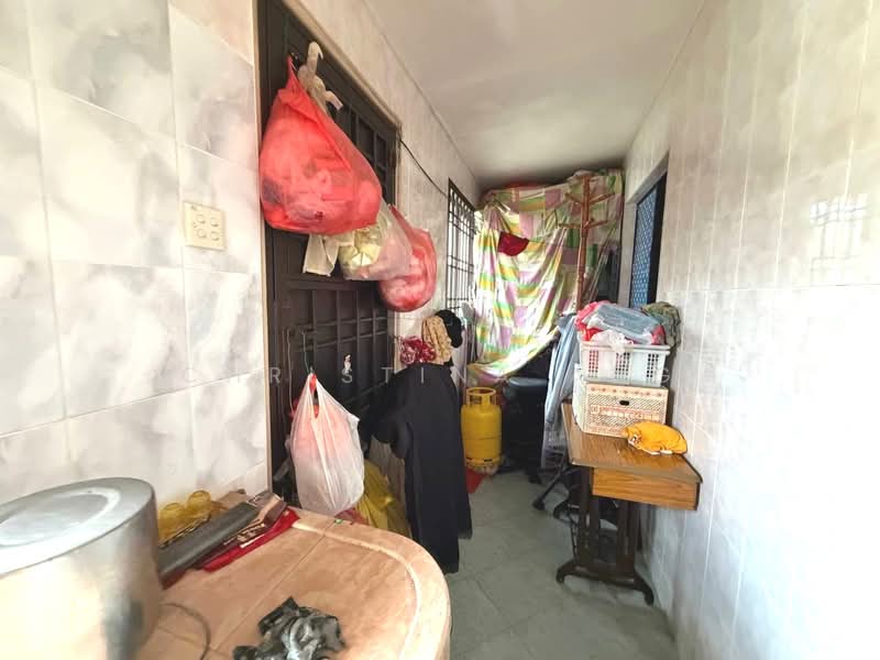 1-storey Terraced House for Sale in Bukit Indah (Iskandar Puteri (Nusajaya)) - Christina Ang - Corridor - PropertyGuru.com.my