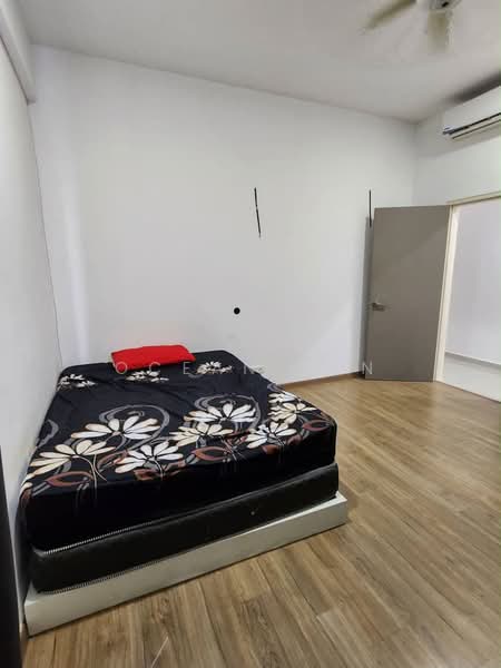 Service Residence for Rent at Zeta @ One South - Ocean Tan - Bedroom - PropertyGuru.com.my