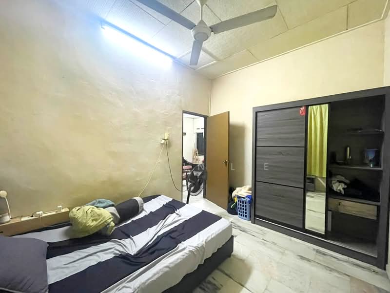 Rumah Teres 1-Tingkat untuk Dijual di Taman Ungku Tun Aminah (Skudai) - Calvin Lee - PropertyGuru.com.my