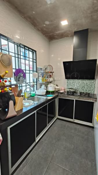 2-storey Terraced House for Sale in Taman Nusa Indah (Iskandar Puteri (Nusajaya)) - Nicole Pua - Kitchen - PropertyGuru.com.my