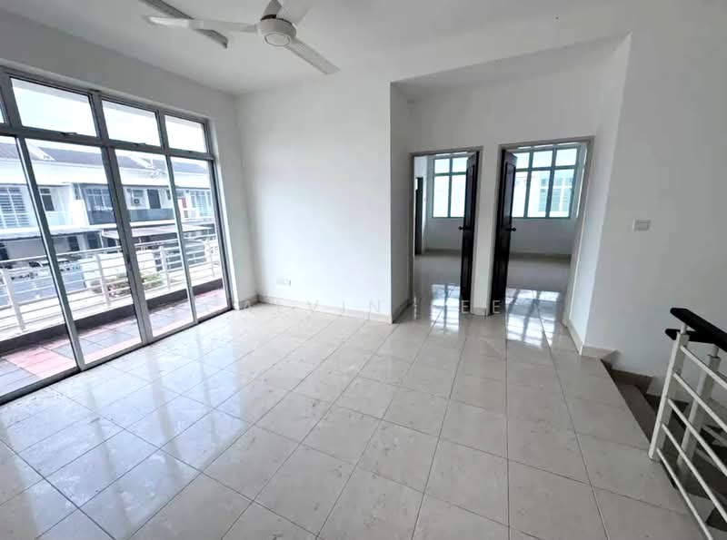 Rumah Teres 2-Tingkat untuk Dijual di Taman Perling (Perling) - Calvin Lee - PropertyGuru.com.my