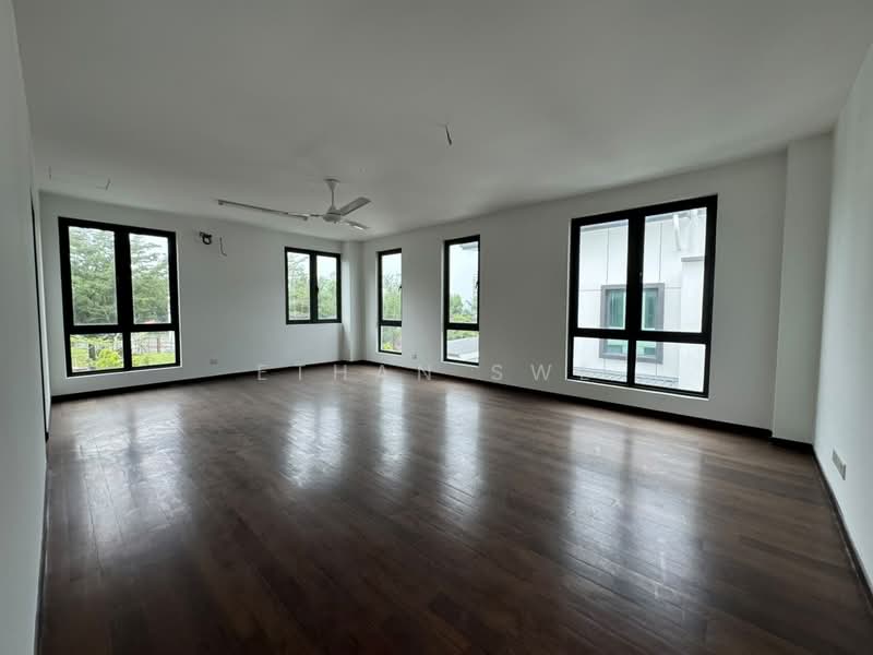Rumah Teres 3-Tingkat untuk Dijual di Bukit Rahman Putra (Sungai Buloh) - Ethan Swe - Living Room - PropertyGuru.com.my
