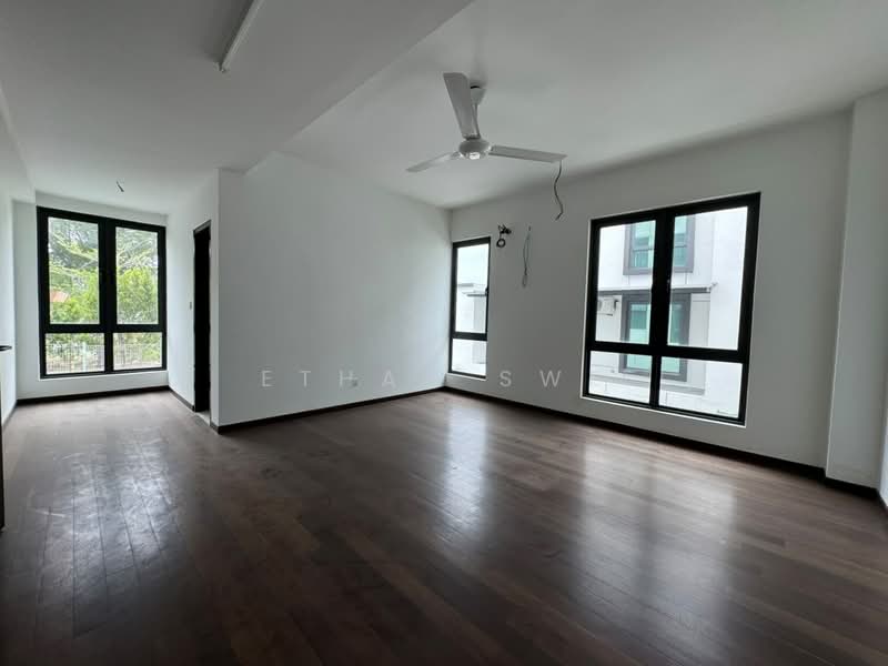Rumah Teres 3-Tingkat untuk Dijual di Bukit Rahman Putra (Sungai Buloh) - Ethan Swe - Living Room - PropertyGuru.com.my