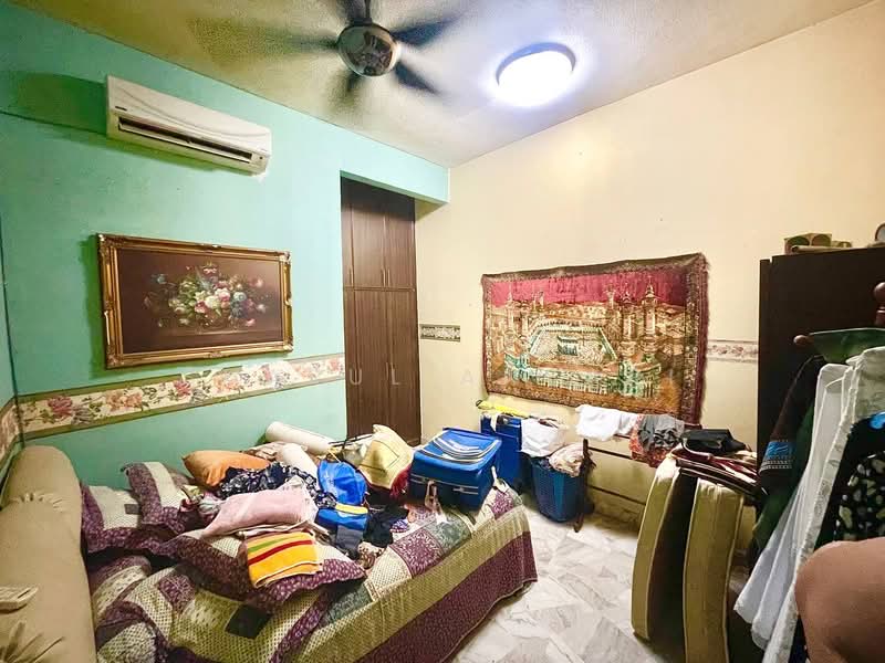 2-storey Terraced House for Sale in Taman Bukit Nuri Indah (Rasah) - Sharul Ansari - Bedroom - PropertyGuru.com.my