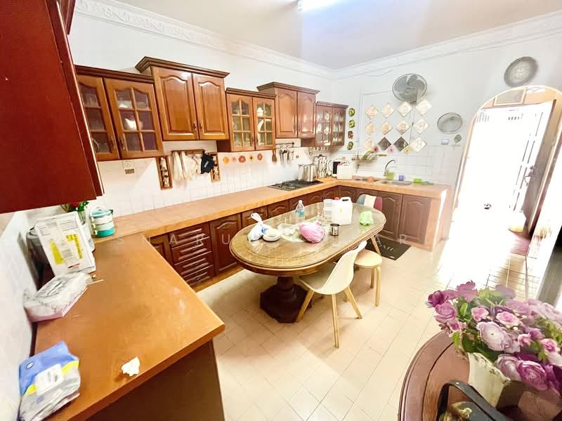 2-storey Terraced House for Sale in Taman Bukit Nuri Indah (Rasah) - Sharul Ansari - Kitchen - PropertyGuru.com.my