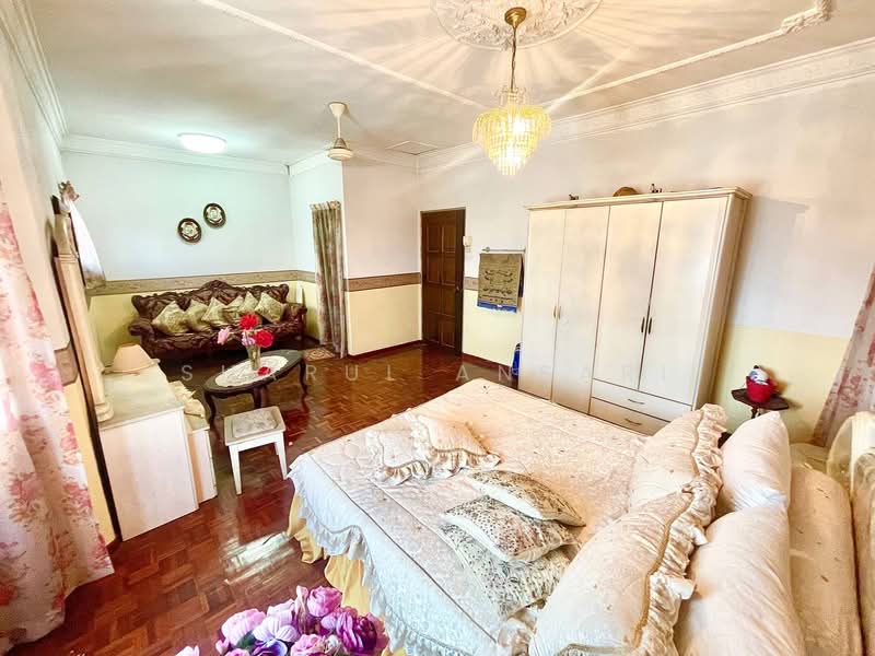 2-storey Terraced House for Sale in Taman Bukit Nuri Indah (Rasah) - Sharul Ansari - Bedroom - PropertyGuru.com.my
