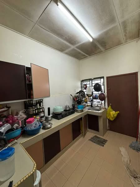 1.5-storey Terraced House for Sale in Taman Sierra Perdana (Masai) - Bella Ong - Kitchen - PropertyGuru.com.my
