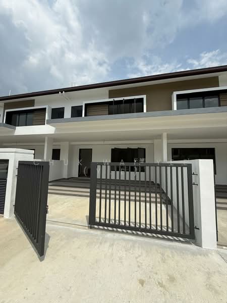 2-storey Terraced House for Sale in Rawang (Selangor) - Chuk Wai Yee (Y.E) - Exterior - PropertyGuru.com.my