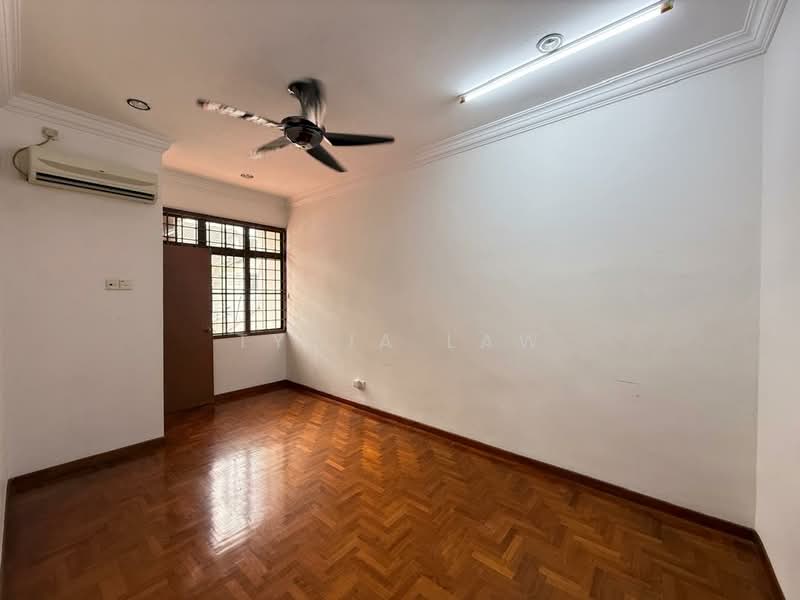 2-storey Terraced House for Sale in Taman Molek (Johor Bahru) - Tycia Law - Interior - PropertyGuru.com.my