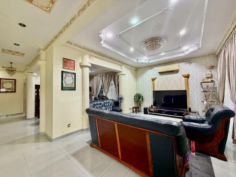 Bungalow House for Sale in Taman Maluri (Cheras) - Hairul Ramli - Living Room - PropertyGuru.com.my