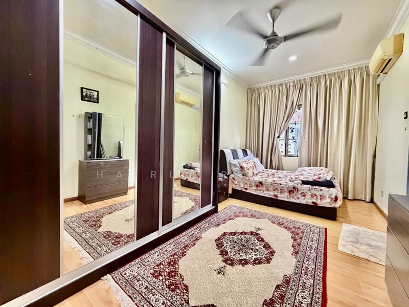 Bungalow House for Sale in Taman Maluri (Cheras) - Hairul Ramli - Bedroom - PropertyGuru.com.my