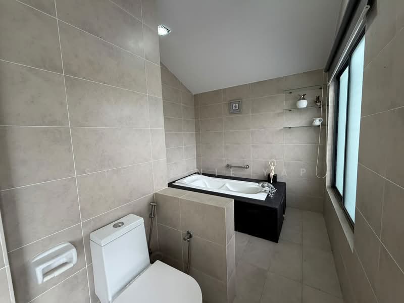 Semi-Detached House for Rent in East Ledang (Iskandar Puteri (Nusajaya)) - Stephanie Yap - Bathroom - PropertyGuru.com.my