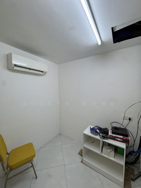 Shop / Office for Rent in Bandar Ipoh Raya (Ipoh) - Joseph Wong - Interior - PropertyGuru.com.my