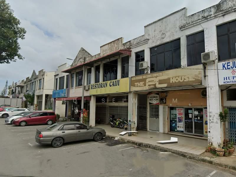 Shop / Office for Sale in Taman Emas 2 (Kulai) - Phui Seiw Sim - Exterior - PropertyGuru.com.my