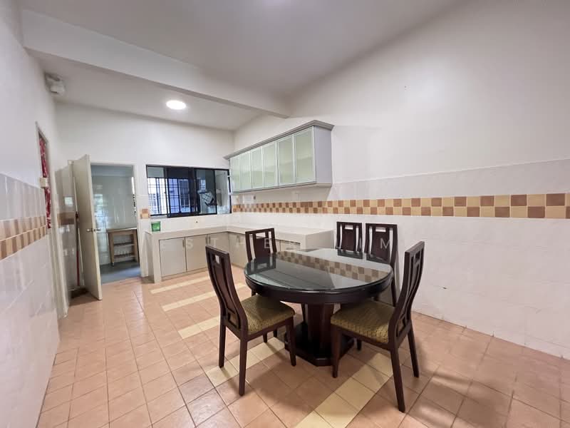 2-storey Terraced House for Rent in Seksyen 11 (Kota Damansara) - Esther Lim - Kitchen - PropertyGuru.com.my