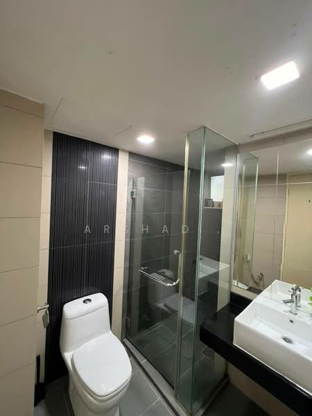 Apartment for Sale at Larkin Residence Phase 2 - Arshad . - Bathroom - PropertyGuru.com.my