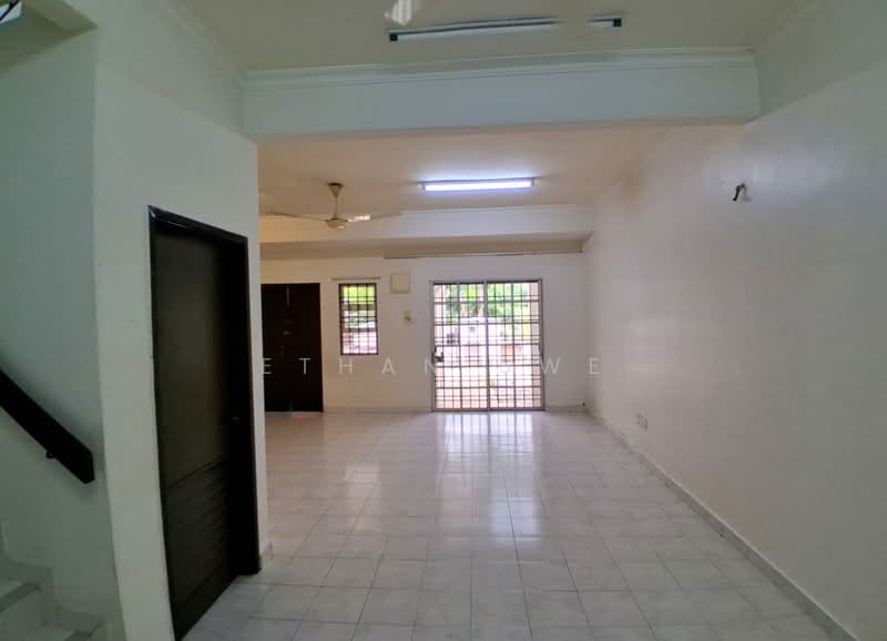 Rumah Teres 2-Tingkat untuk Dijual di Bukit Rahman Putra (Sungai Buloh) - Ethan Swe - Living Room - PropertyGuru.com.my