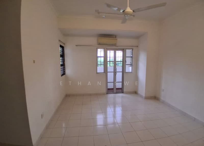 Rumah Teres 2-Tingkat untuk Dijual di Bukit Rahman Putra (Sungai Buloh) - Ethan Swe - Living Room - PropertyGuru.com.my