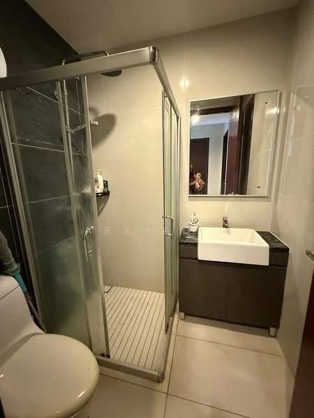 Condominium for Sale at Royal Strand @ Country Garden Danga Bay - Arshad . - Bathroom - PropertyGuru.com.my