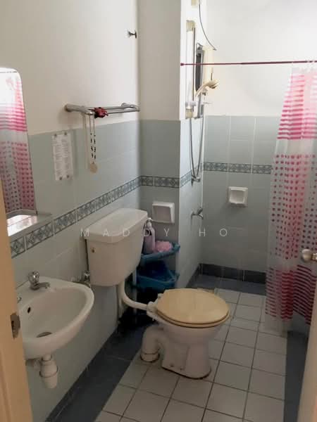 Rumah Teres 2-Tingkat untuk Dijual di Bandar Kinrara Seksyen 5 (Bandar Kinrara) - Maddy Ho - Bathroom - PropertyGuru.com.my