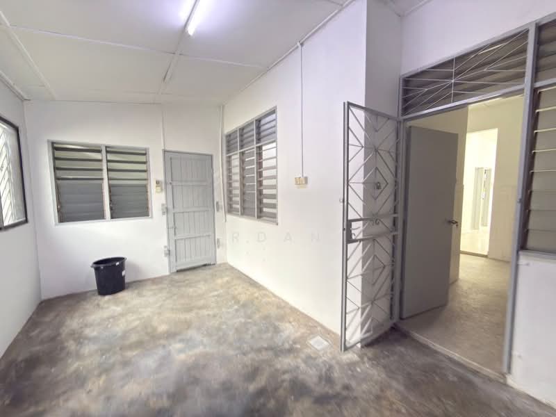 Rumah Teres 1-Tingkat untuk Dijual di Taman Johor Jaya (Johor Bahru) - Jordan . - PropertyGuru.com.my