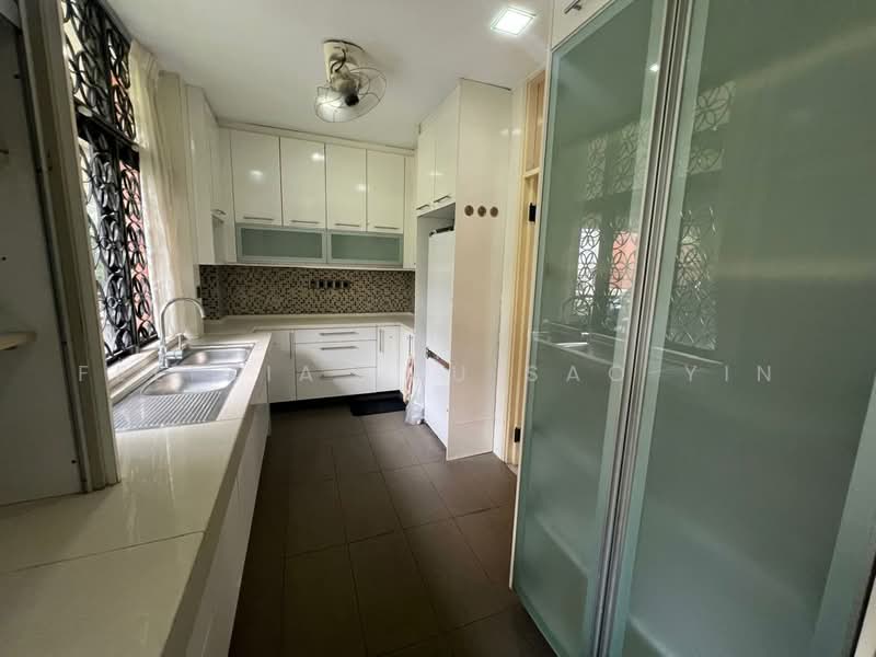 Bungalow House untuk Disewa di Taman Damansara Endah (Damansara Heights) - Felicia Lau Sao Yin - Kitchen - PropertyGuru.com.my