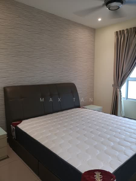 Kondominium untuk Dijual di Casa Tropicana - Max Tan - Bedroom - PropertyGuru.com.my