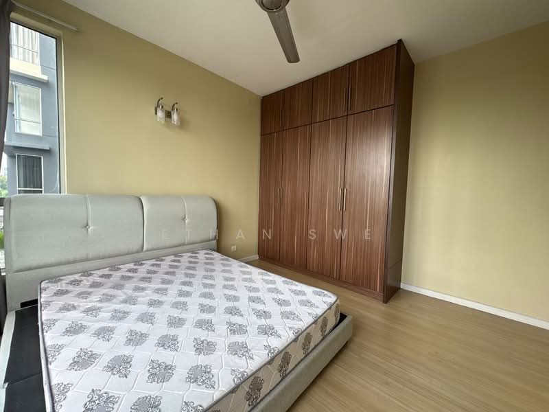 Kondominium untuk Disewa di Menjalara 18 - Ethan Swe - Bedroom - PropertyGuru.com.my