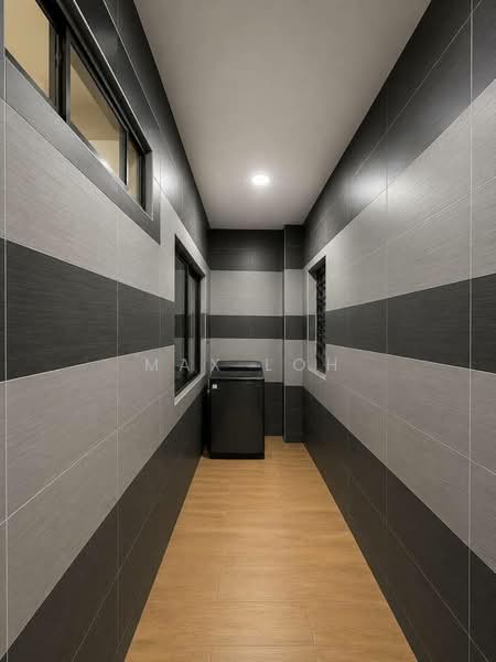 Rumah Teres 2-Tingkat untuk Dijual di Taman Sutera Utama (Skudai) - Max Loh - Corridor - PropertyGuru.com.my