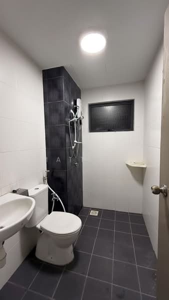 Condominium for Sale at Ameera Residence - Matt Ho - Bathroom - PropertyGuru.com.my